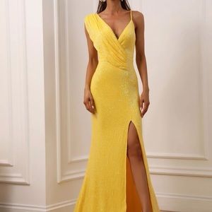 Yellow sequin prom dress!